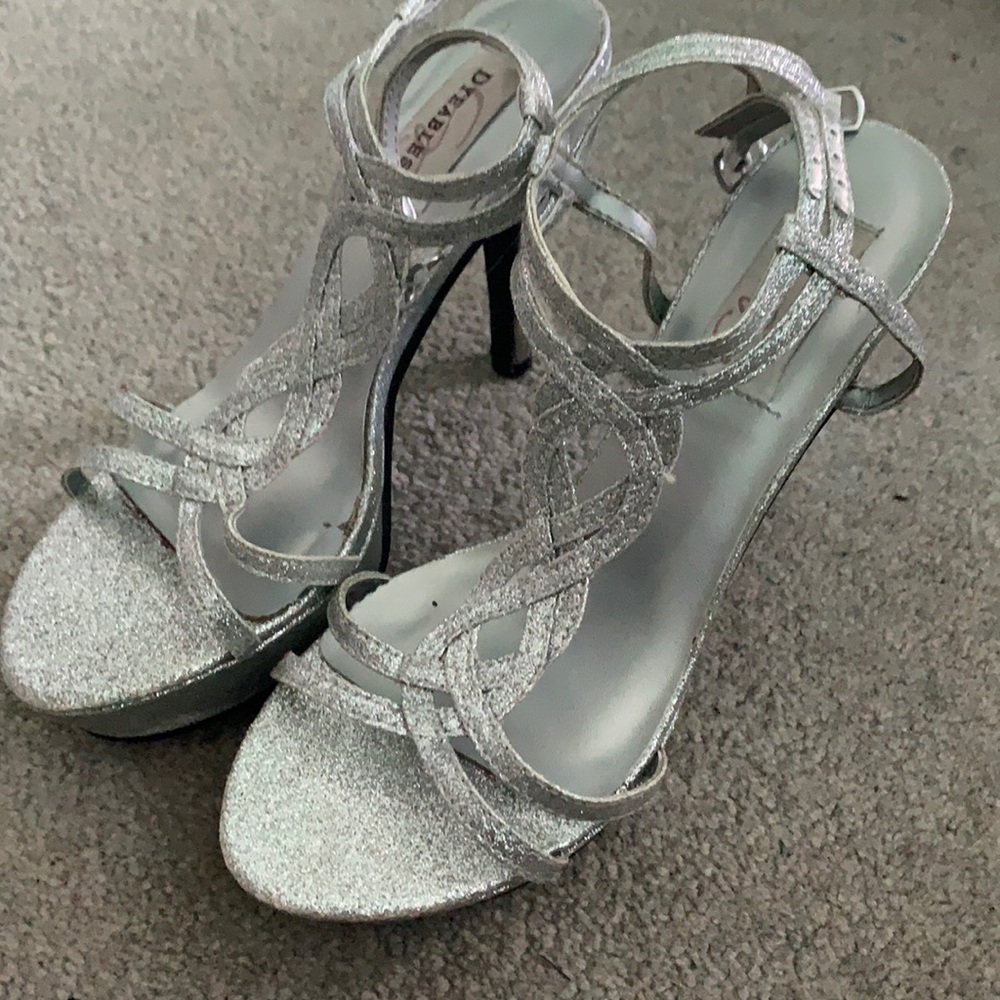 Silver sparkly heels - 3.5-4 inches